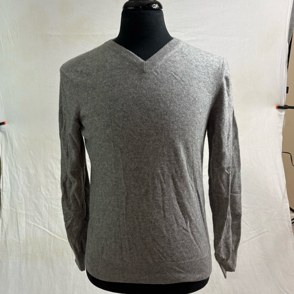 Mantovani Studio Sweater Men Large Gray 100% Cashmere Italy Soft Cozy V Neck
